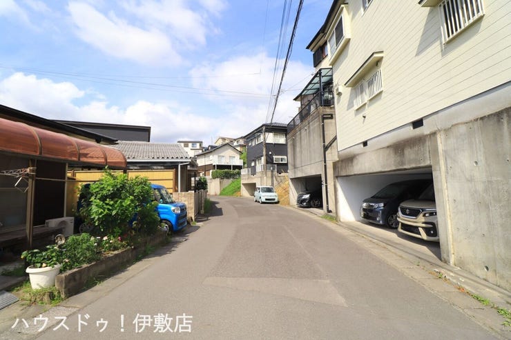 【前面道路】
北西側前面道路、行き止まり道路で交通量少なめです