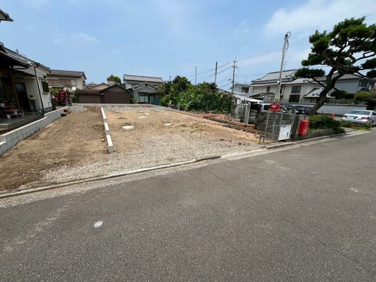 左側から見た外観です~建築中~
