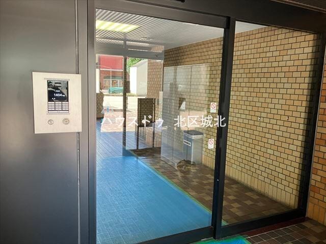 オートロック付きで安心のセキュリティ!不審者の侵入を防ぎ、住まう方のプライバシーと安全をしっかり守ってくれます♪