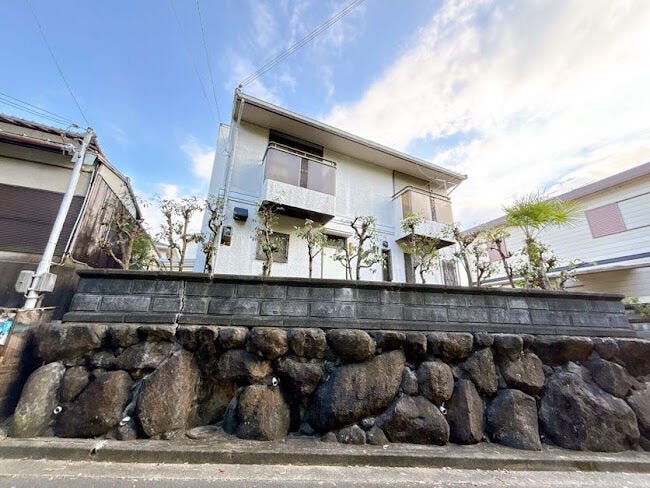静かで落ち着いた閑静な住宅地です。
子育て世代の生活環境としても最適です◎