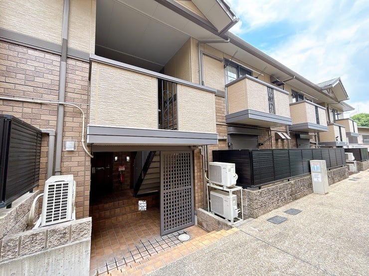 静かで落ち着いた閑静な住宅地です。
子育て世代の生活環境としても最適です◎