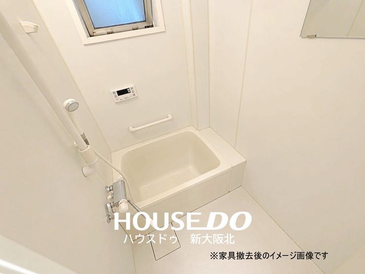 ■窓があるので簡単に換気出来るのが嬉しいポイントです♪
■外の新鮮な空気を感じながらの入浴にはリフレッシュ効果がございます◎
■リフォームプラン等もございますのでリフォーム費用等もお気軽にどうぞ!