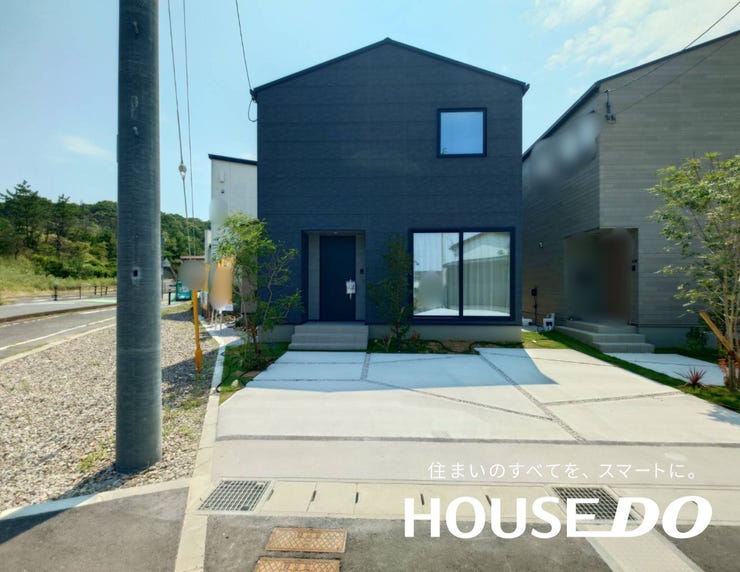 【外観】
閑静な住宅街に分譲中。