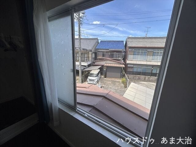 視界が開けている眺望です、北部屋は一日を通して安定した明るさを確保できそうです。