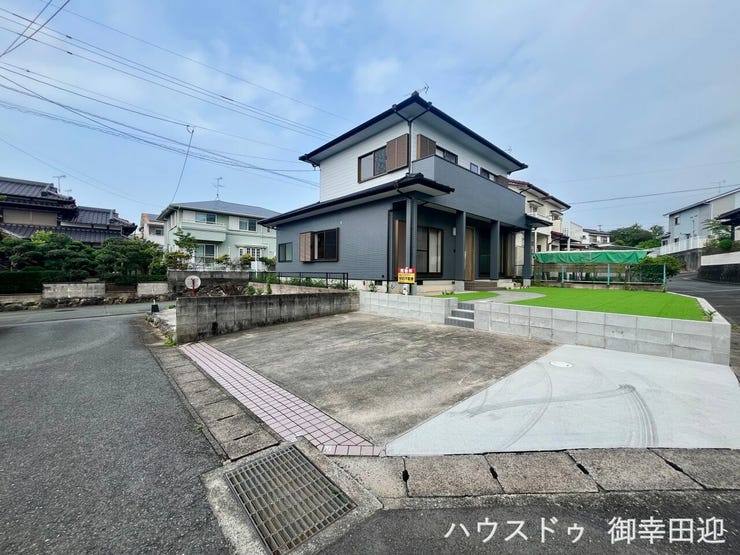 ■車と趣味の幅が広がる場所■単なる駐車スペースではない、洗車やタイヤ交換、DIYにも使える多目的な屋外スペースです。