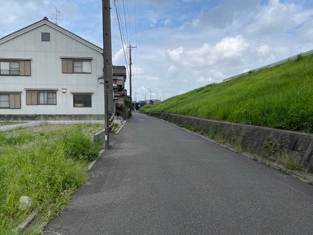 東側前面道路 約5.4mございます。
気になる方は、ご案内させていただきます。
お気軽にお問い合わせください。
お問い合わせは「ハウスドゥ 清須」まで!