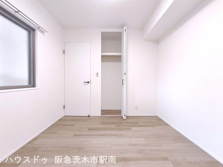 洋室5.3帖のお部屋