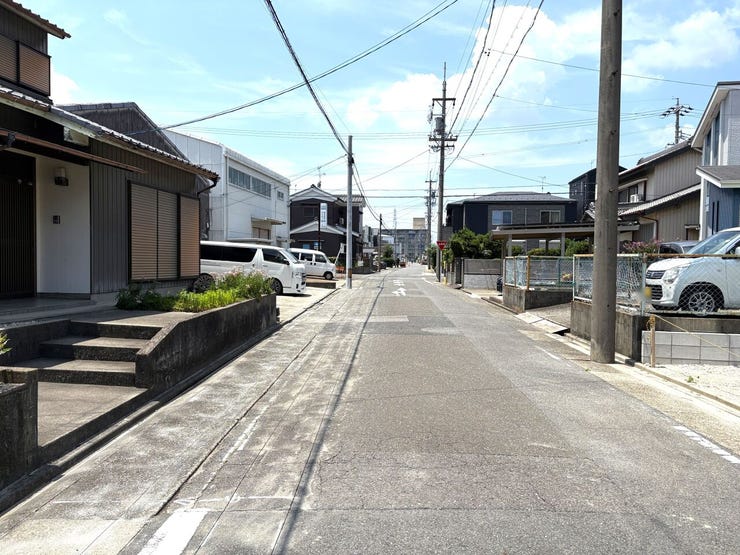 南側前面道路