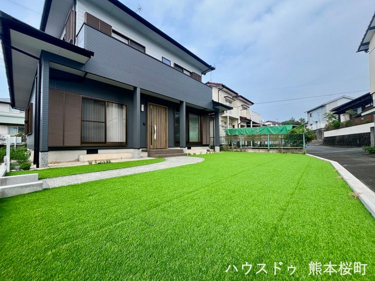 ■遊びと安らぎの多目的空間■子どもが安全に遊べ、ペットと触れ合い、大人も自然に癒やされる、暮らしを彩るスペースです。