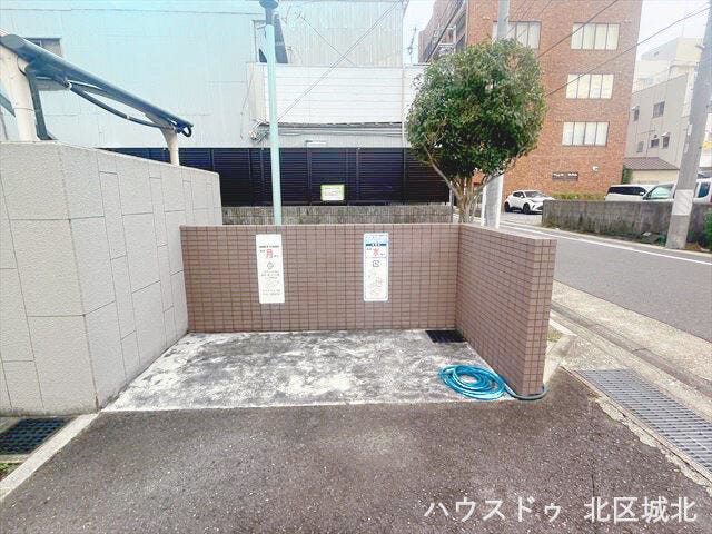 ゴミ置き場