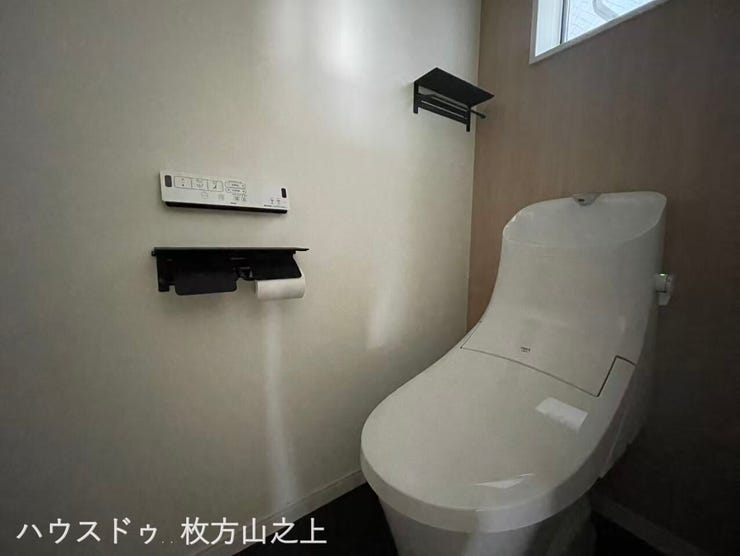 温水洗浄便座付きトイレ。