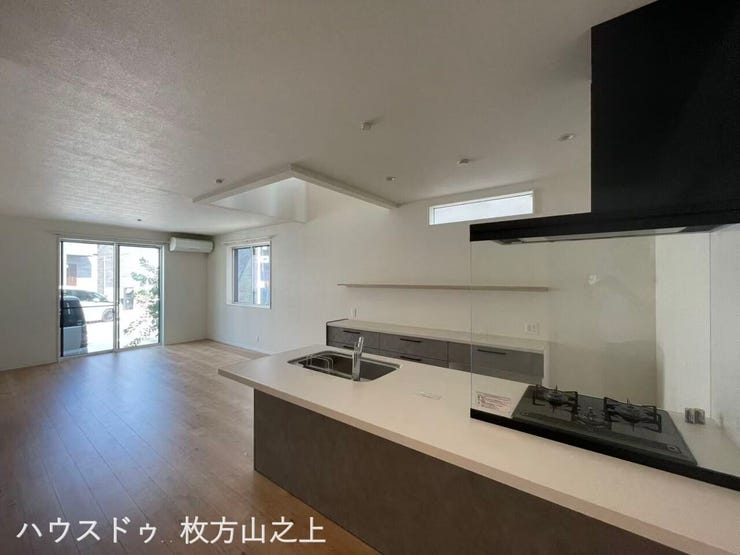 調理スペースもしっかり確保された、システムキッチンです。