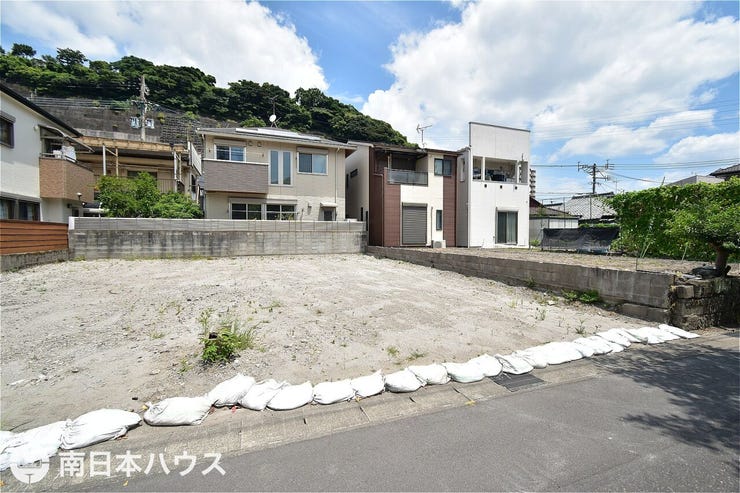 【外観】令和8年7月30日 撮影
平坦地の南向き新築戸建て!目の前公園で日当たり良好です♪