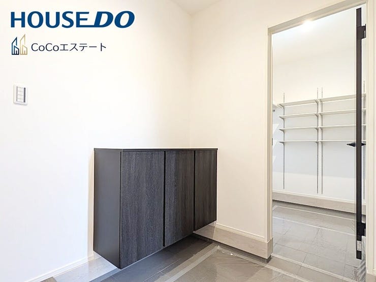 □■玄関■□
大容量のシューズインクローク付き♪
