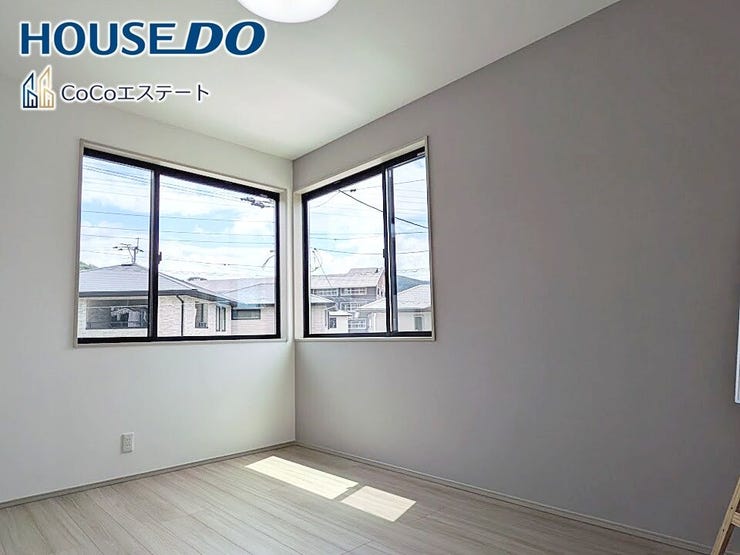 □■洋室■□
6帖の洋室です♪
光が取り込みやすい2面採光のお部屋です。日当たり・風通し良好です♪