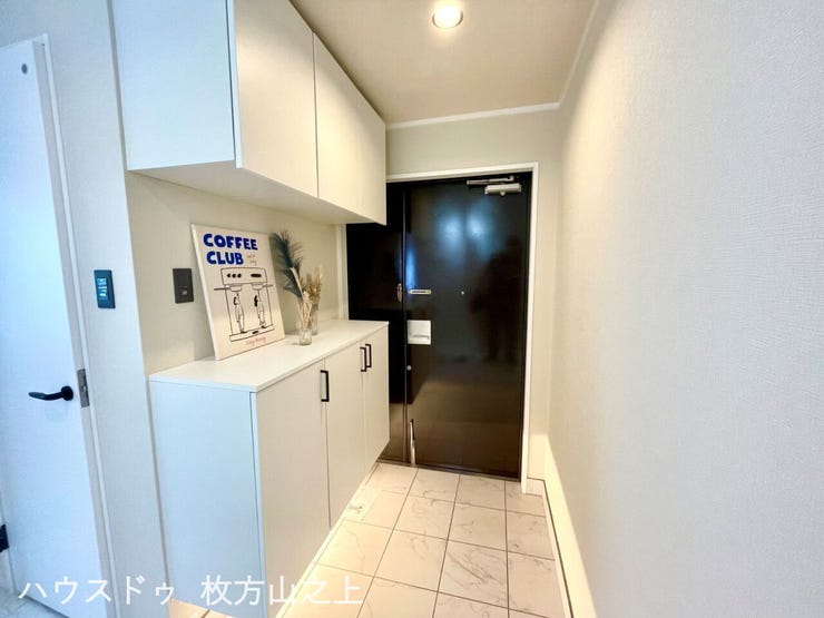 収納力のあるシューズボックス付き