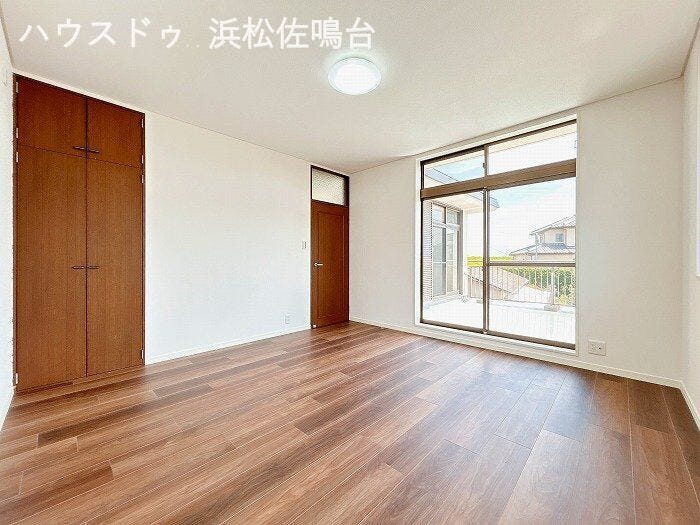 〈リフォーム済〉2階南西洋室