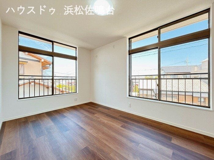 〈リフォーム済〉2階北西洋室