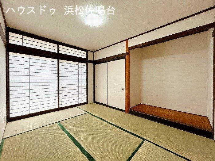 〈リフォーム済〉1階和室全景。和室が一つあると落ち着きますね。