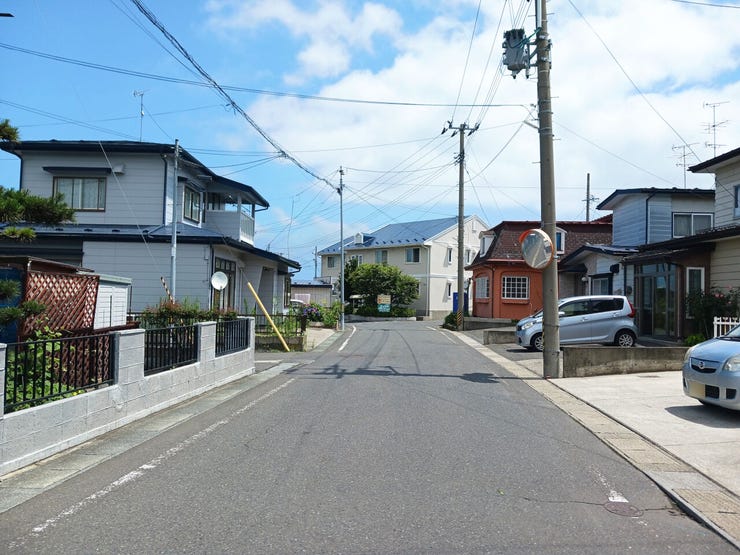 現地(2026年7月)撮影
◎建築条件無し◎
詳細は、ハウスドゥ 八戸田向までお気軽にお問い合わせくださいませ♪