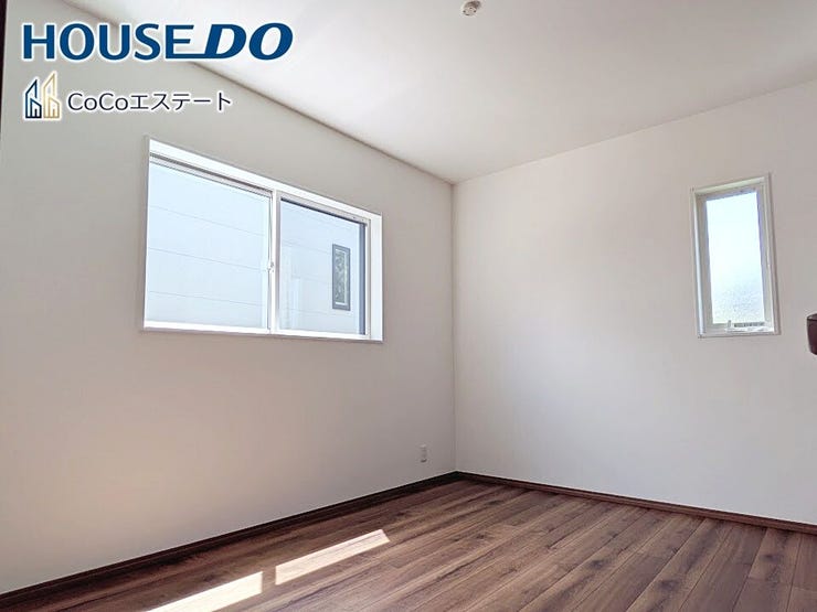 □■洋室■□
6帖の洋室です♪
光が取り込みやすい2面採光のお部屋です。日当たり・風通し良好です♪