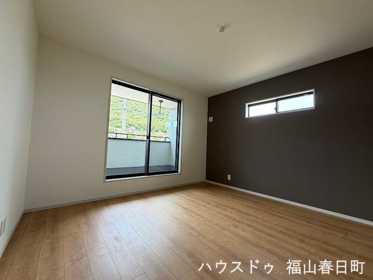 おしゃれなアクセントクロス仕立ての洋室です!