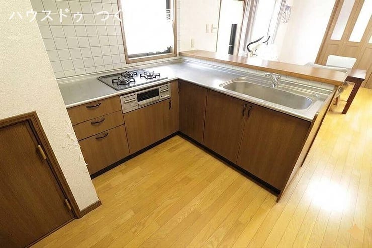 L字型のキッチンは使い勝手が良いです♪