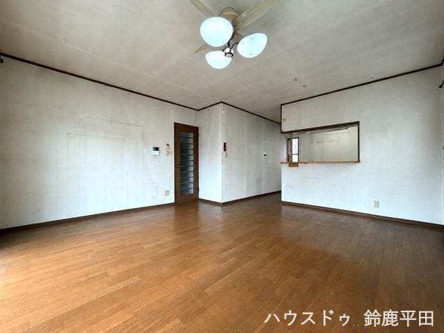 約18帖の一体化となったLDKで広さもあり、家具のレイアウトもしやすい間取りです。