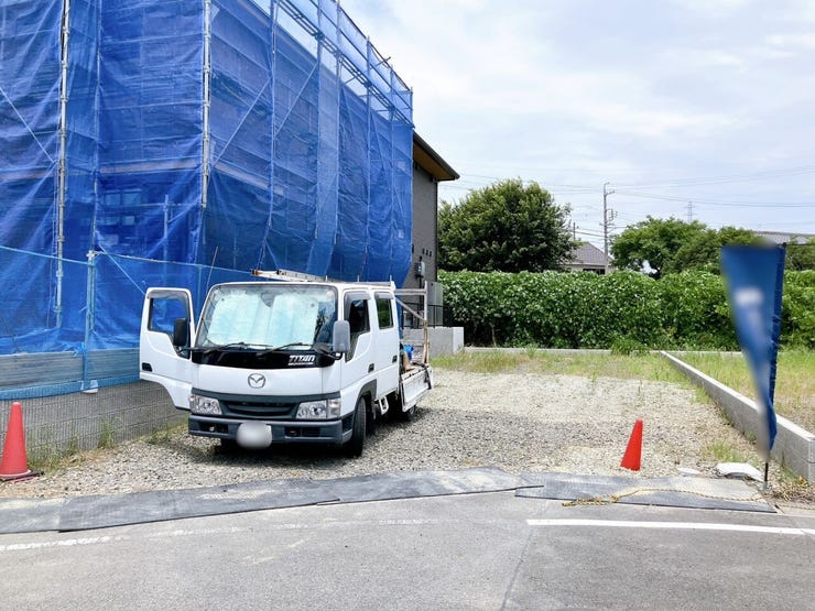 【未掲載情報あり】
店舗限定でネット未掲載の土地情報もご紹介可能です!
公開前の物件もチェックできるため、理想の住まい探しがぐっと進みます!
気になる方はぜひお気軽にお問い合わせください♪