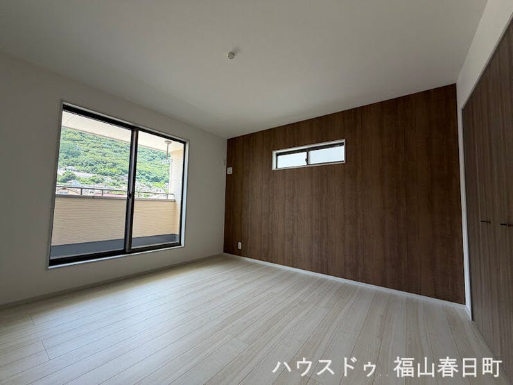 おしゃれなアクセントクロス仕立ての洋室です!