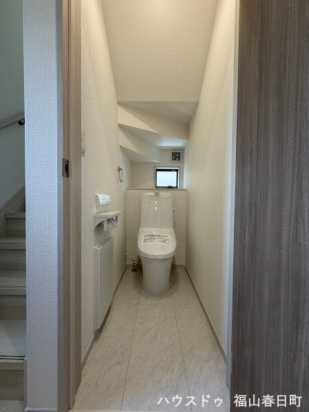 お手入れもしやすい節水型トイレです!