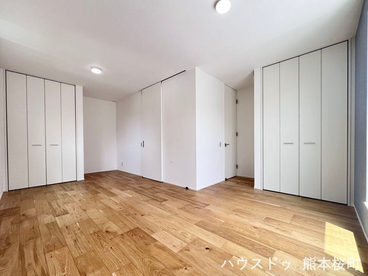 ■2階5.5帖+5.2帖洋室■寝室、書斎、趣味の部屋。家族の成長やライフスタイルに合わせ、様々な使い方ができる快適な空間です。