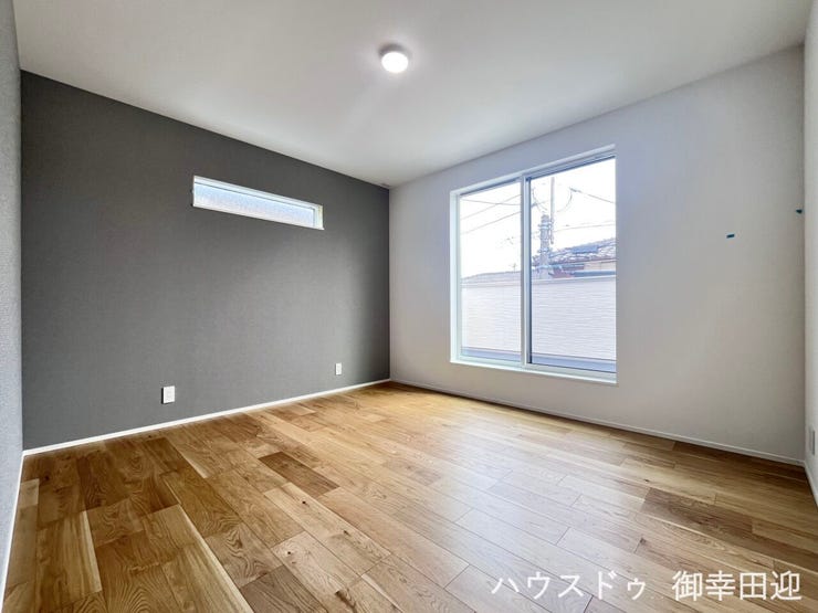 ■2階7.7帖洋室■心からリラックスできる静けさ、上質な眠りで、毎日をリセットします。明日への活力を養う空間です。