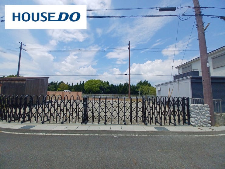 【外観】
近くに高い建物がなく開放的な立地です