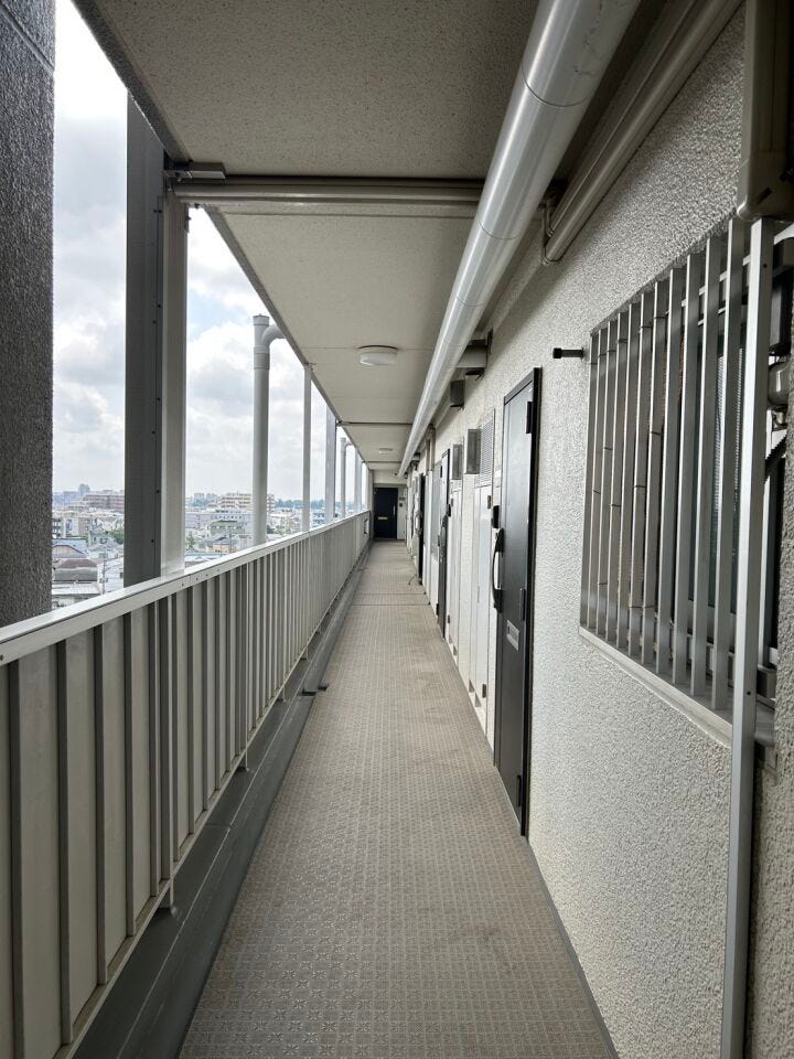 7階共用廊下