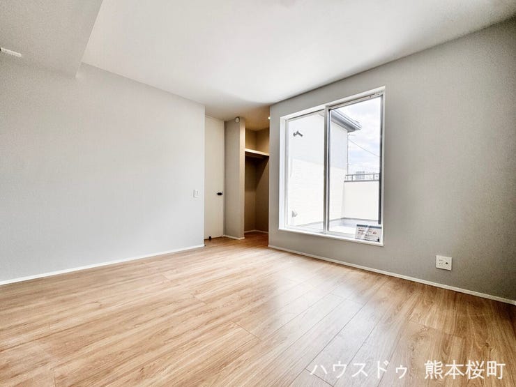 ■2階7.2帖洋室■心からリラックスできる静けさ、上質な眠りで、毎日をリセットします。明日への活力を養う空間です。