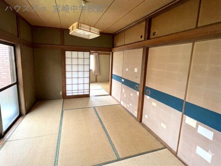 CGにより家具を消しています