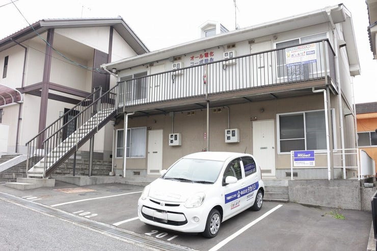 駐車スペース。各部屋1台駐車できます。