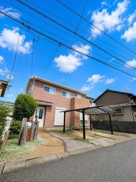 原町中古戸建 5LDK 駐車場4台可能(一部カーポートあり)