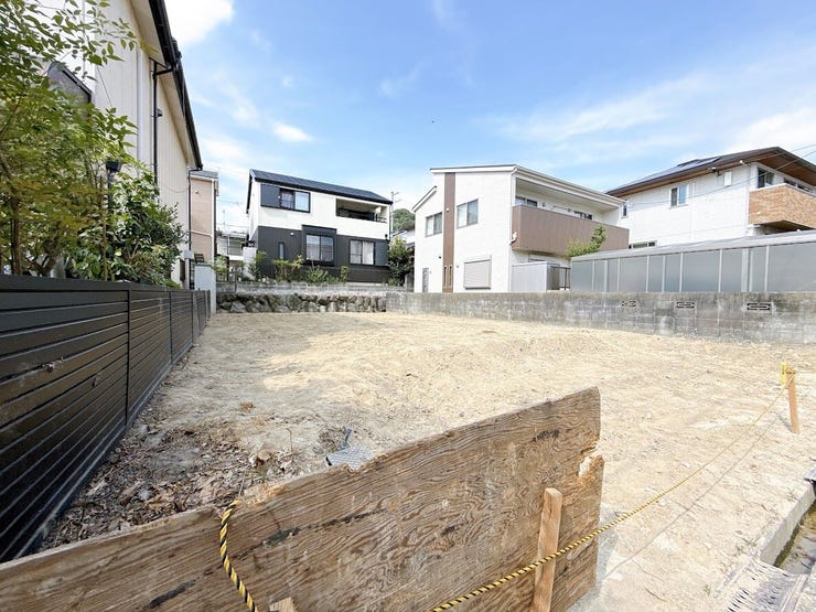 付近には緑や山など多く、豊かな自然の風景を望んでいただけます◎