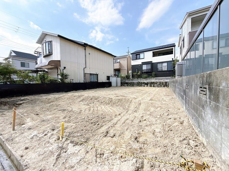 公園の多い地域です。お気に入りの家から足を少し伸ばして、お散歩などでゆったり過ごす時間も有意義です。