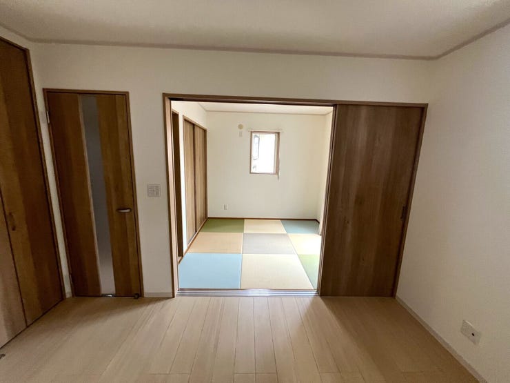 和の趣きを感じ、心地よい落ち着きをもたらします。