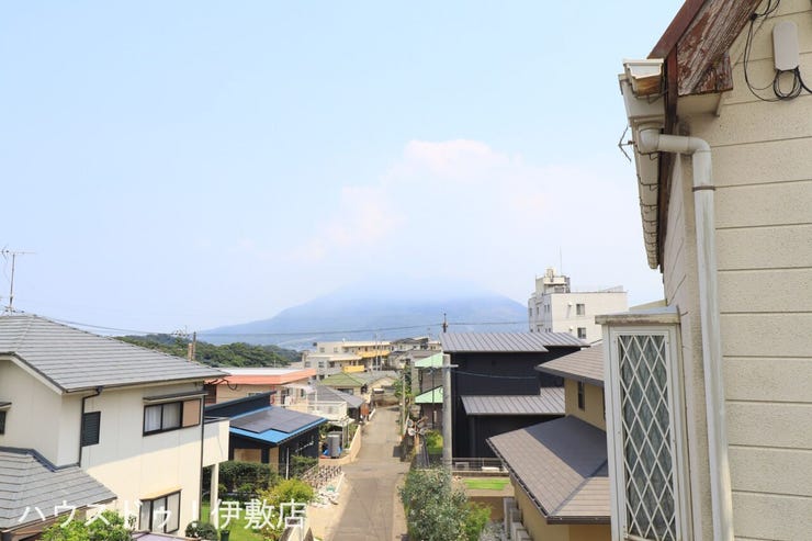 【眺望写真】
バルコニーからの眺望です!桜島が眺望可能です