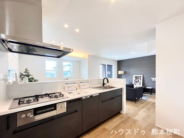 ■家族の「美味しい」が集まる舞台■高い機能性と美しいデザインを両立。料理する人も、待つ人も、笑顔になれる場所です。