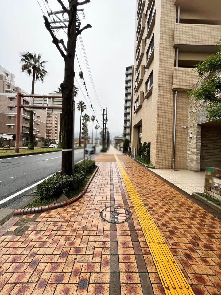 【敷地内駐車場有】サンパーク桃園公園♪花尾小・中学校♪全居室フローリング♪シャンプードレッサー♪