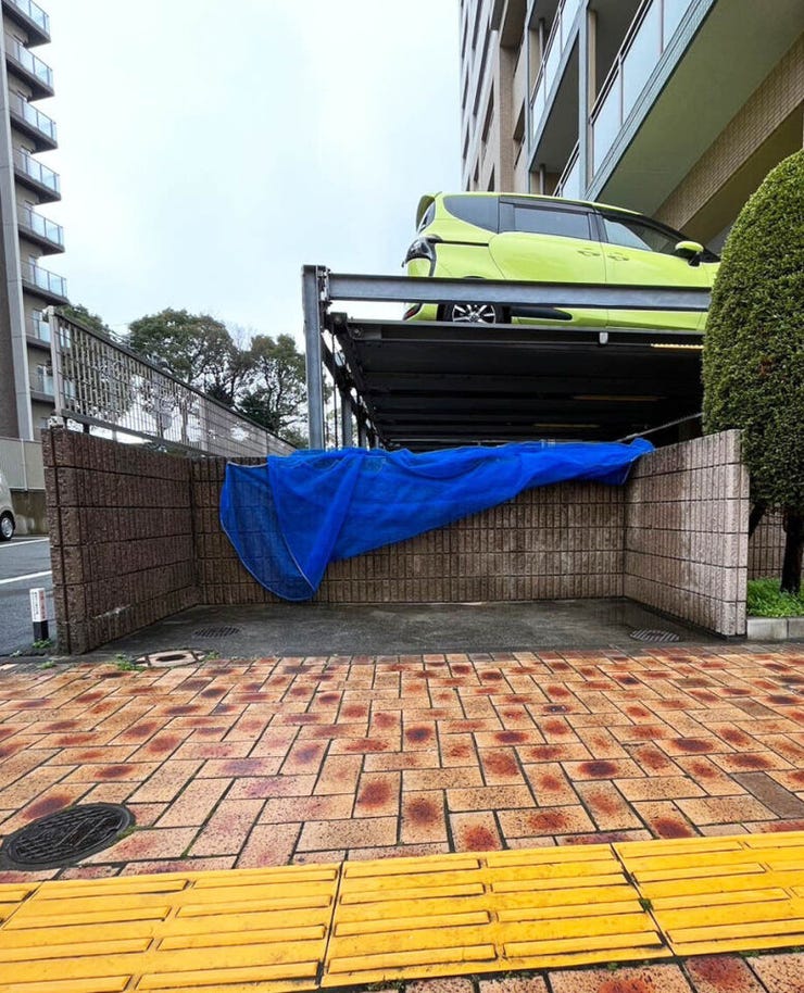 【敷地内駐車場有】サンパーク桃園公園♪花尾小・中学校♪全居室フローリング♪シャンプードレッサー♪