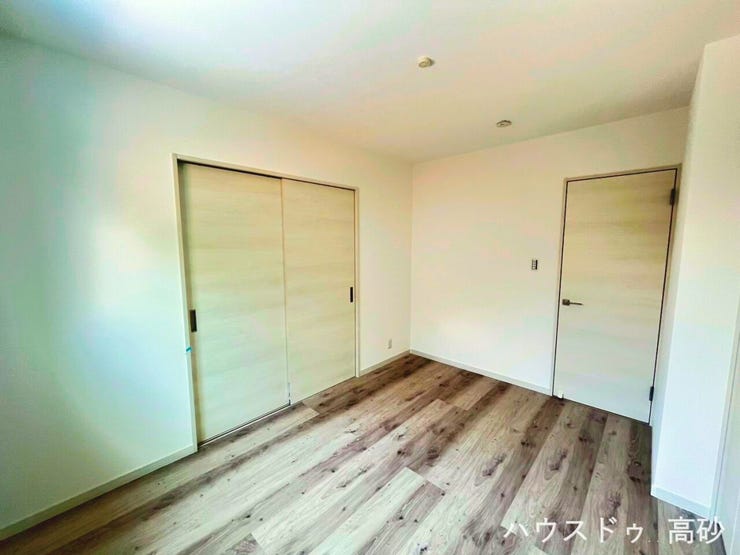 家具のレイアウトがしやすい、使い勝手の良い洋室です◎(撮影日:2026.7.19)