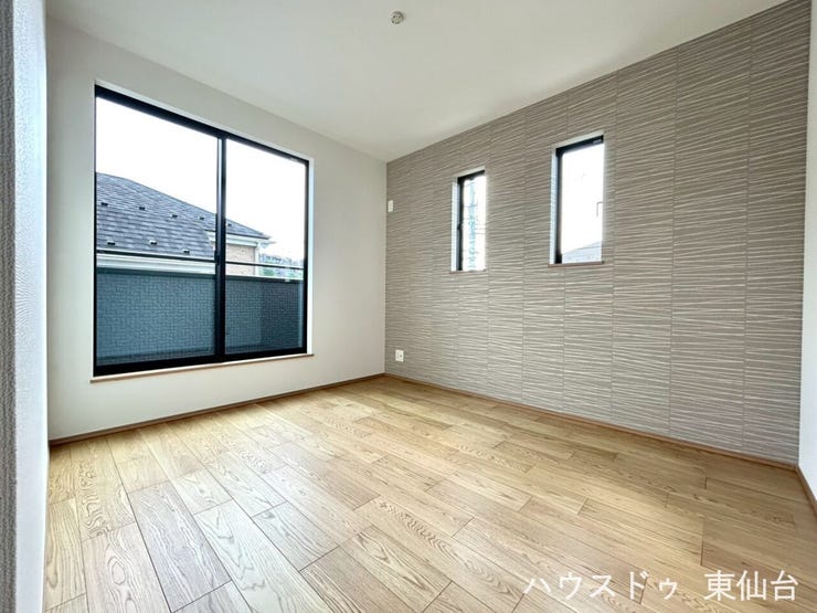 2階の独立性ある洋室で子ども部屋に最適なサイズ感。