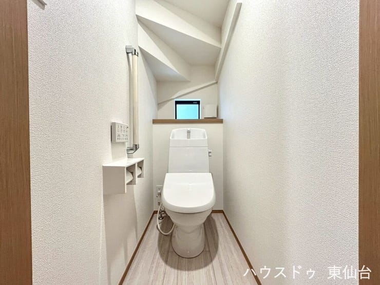 白を基調とした、シンプルながらも落ち着くデザイン。