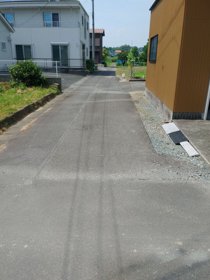 西面道路